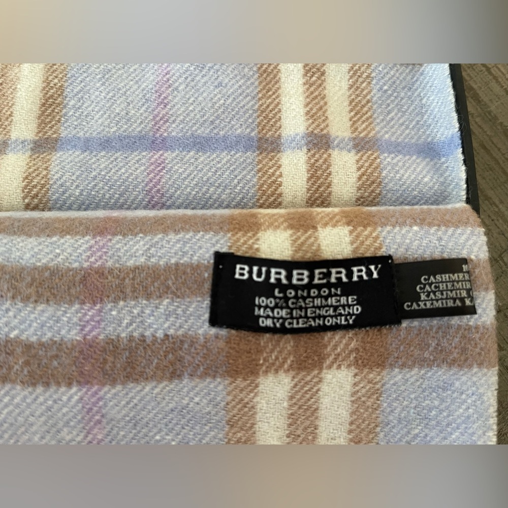 NIB Rare Baby Blue Burberry Scarf